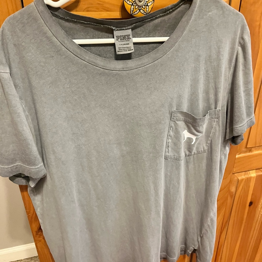 PINK Victoria's Secret Gray Relaxed Short Sleeve Tee Large